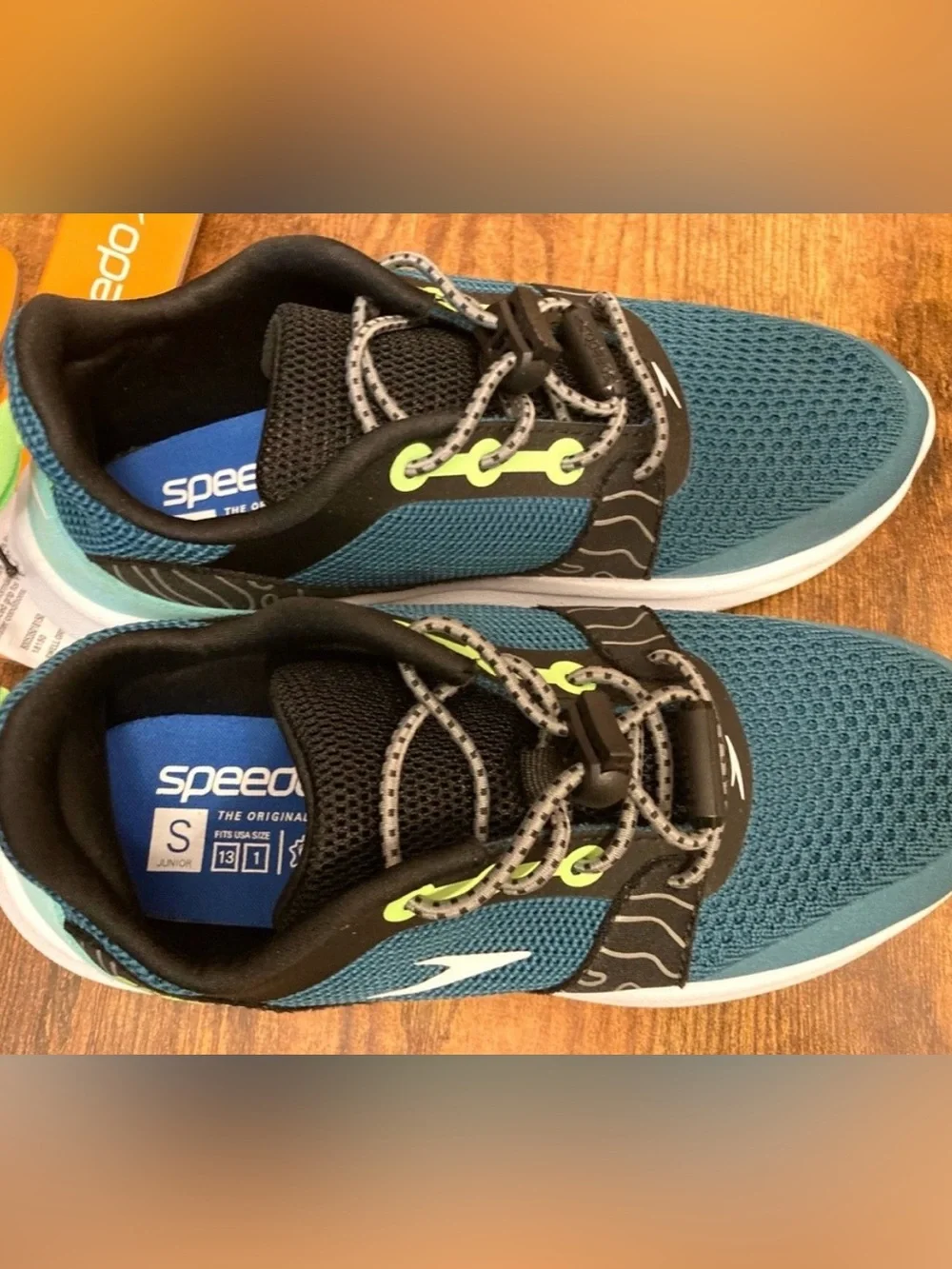 Speedo Junior Watertrek - Green/Black Lightweight Water Shoes Size Small (13/1)